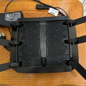 NETGEAR Nighthawk X6 AC3200 R8000 Tri-Band Gigabit Wi-Fi Router - ‎Black